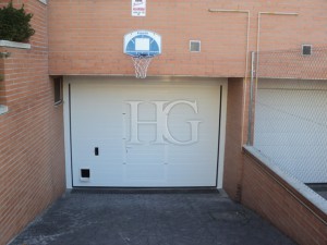 puerta de garaje particular