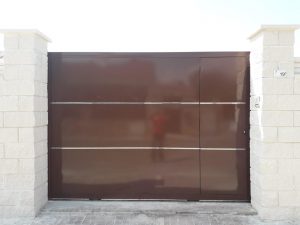 Instalación puerta garaje corredera